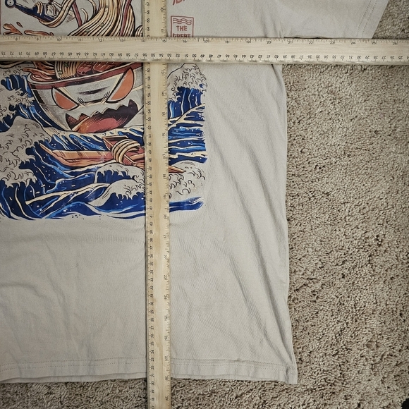 The Great Ramen Graphic Tee Size ExtraLarge - Picture 6 of 6